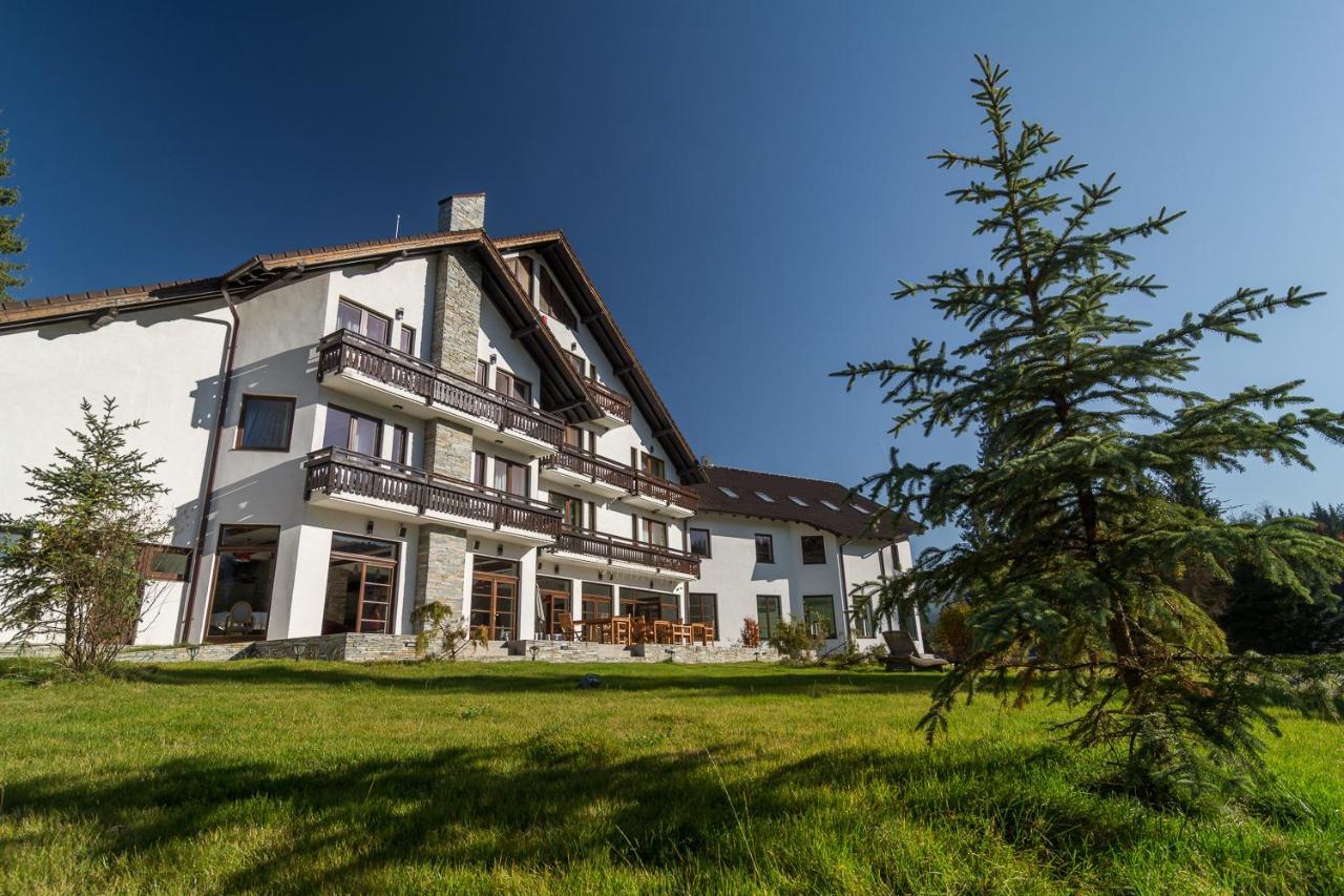Pensiunea Izvorul Zanelor Colibiţa Exterior foto